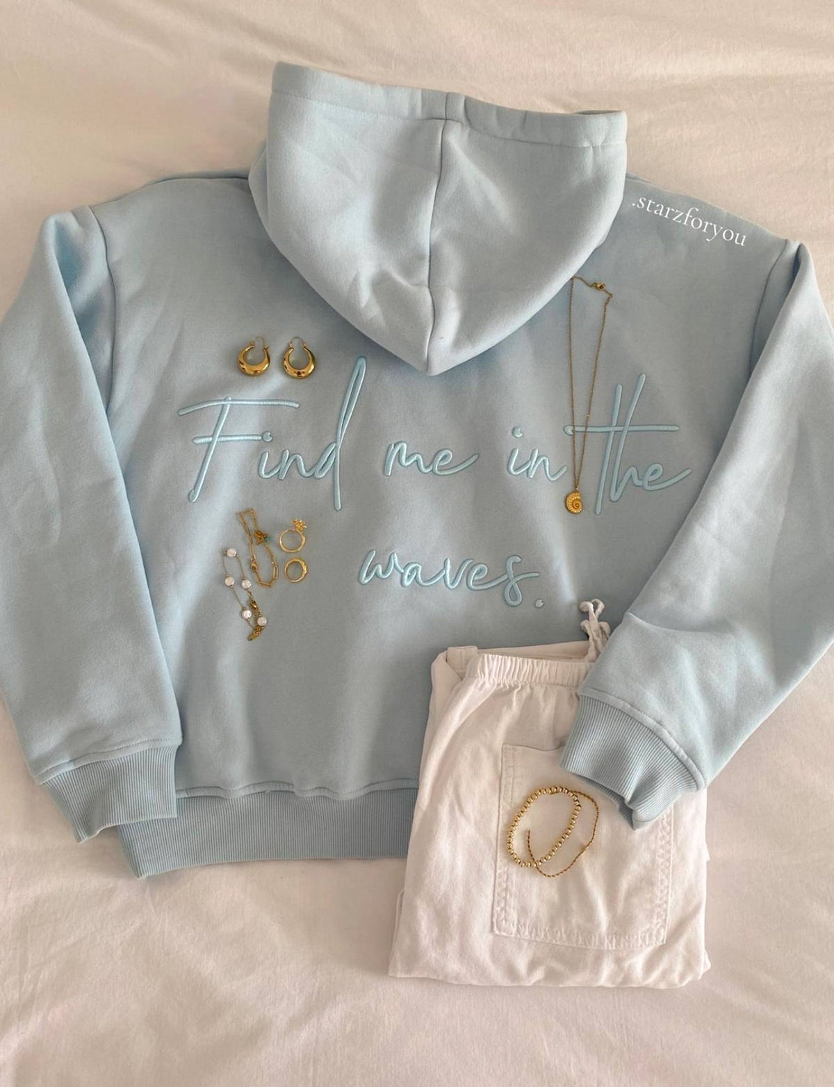 « Find Me in the Waves. » Sweat à Capuche (Bleu Océan)