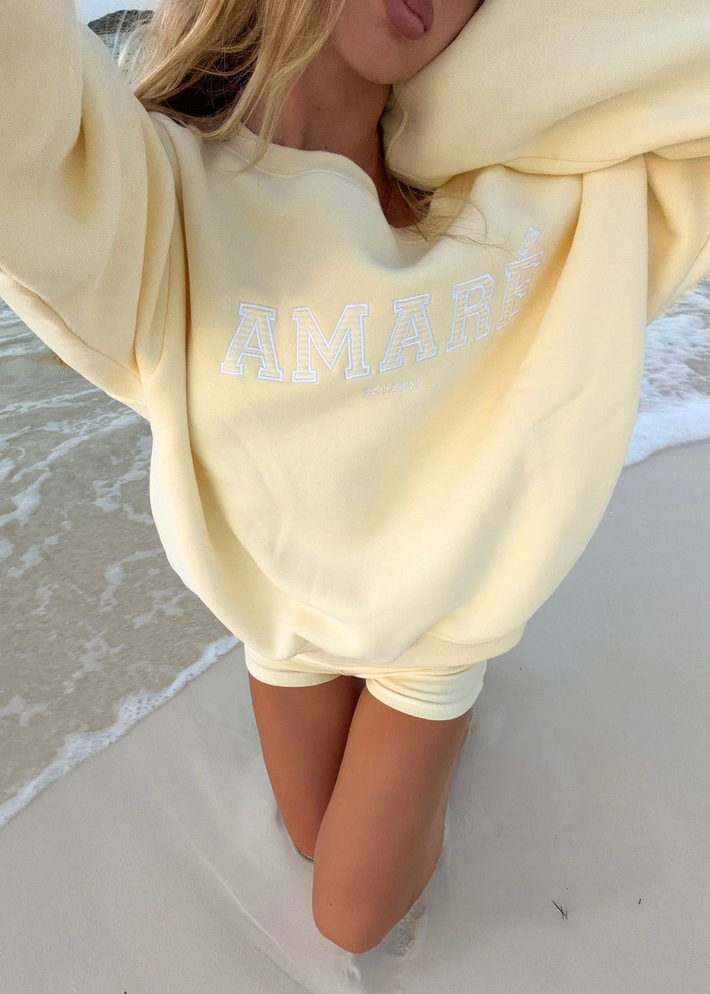 LUCKY GIRL. SWEAT ÉPAULES DÉNUDÉES (JAUNE BANANE)