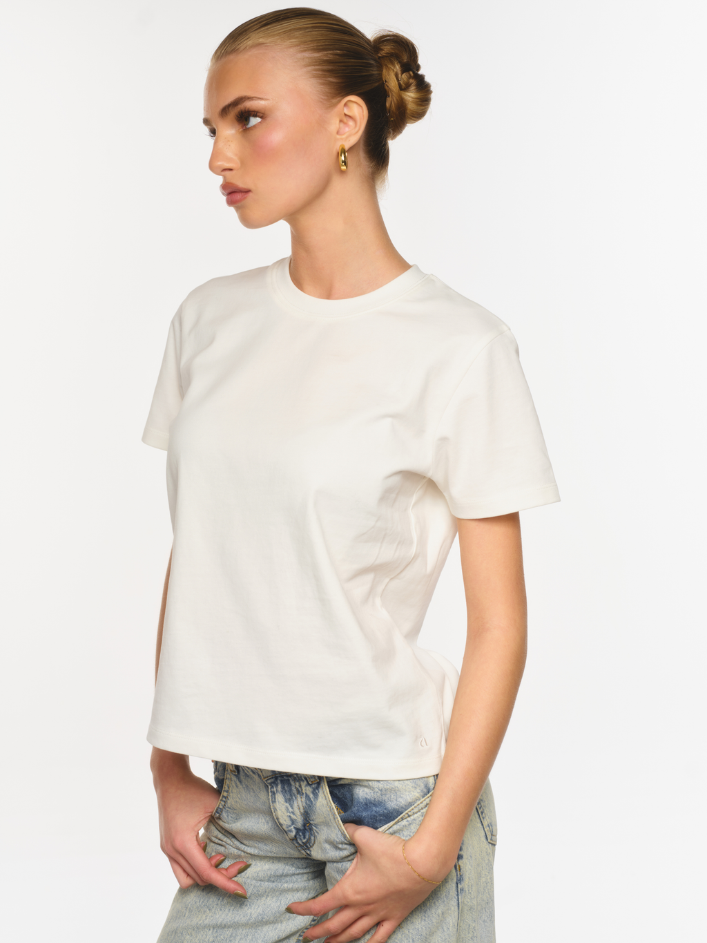 SIGNATURE T-SHIRT (BLANC CASSÉ)