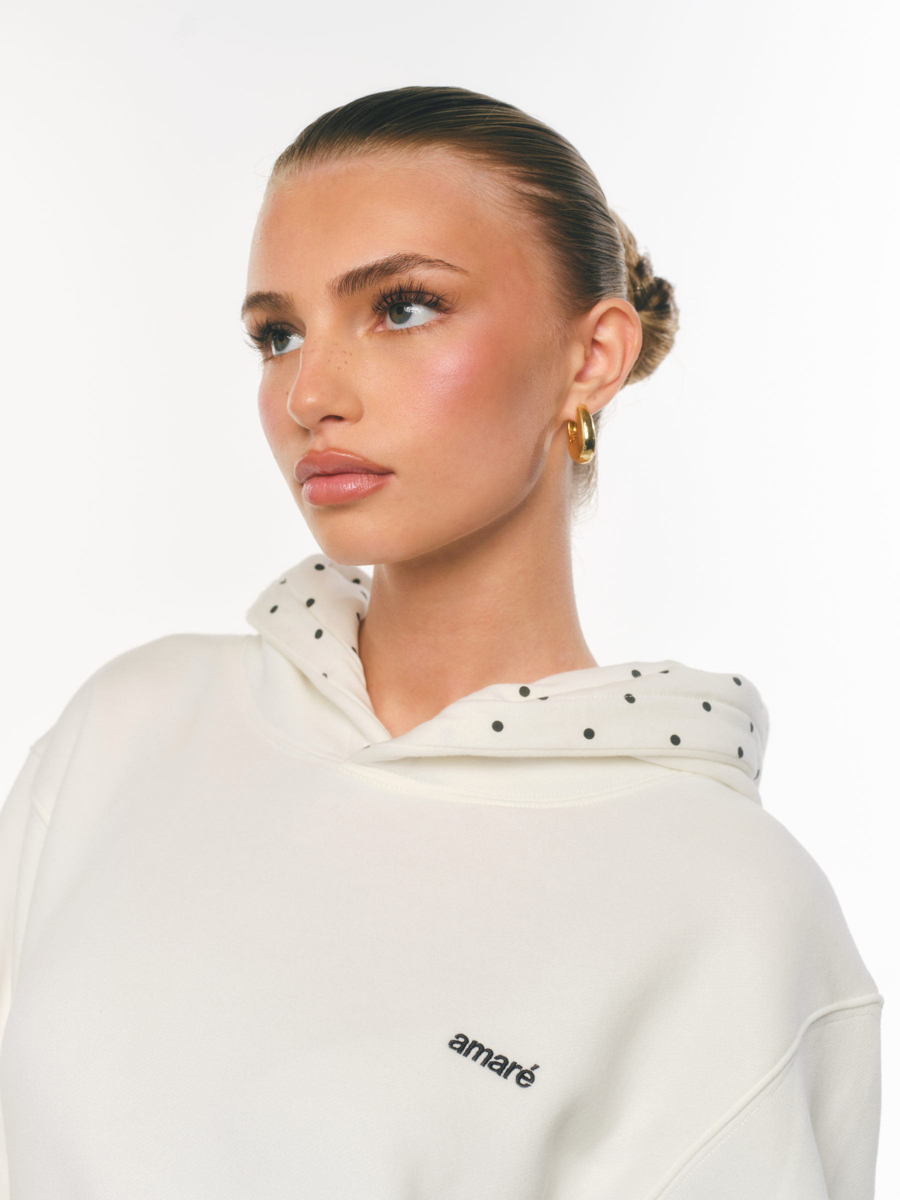 POLKA DOT SWEAT À CAPUCHE (BLANC CASSÉ)